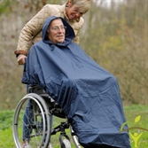 Cliquez sur l’image pour voir les détails du produit :Poncho imperméable pour personne en chaise roulante
